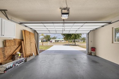 One or more photo(s) has been virtually stagede see this on Venice East Golf Club in Florida - for sale on GolfHomes.com, golf home, golf lot