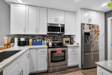Renovated 3 Bedroom, 2.5 Bath Corner Townhouse w/2 Car Garage in on Abacoa Golf Club in Florida - for sale on GolfHomes.com, golf home, golf lot