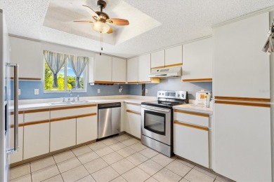 3/2 DOGWOOD WITH A POOL & 4 PERSON HOT TUB!  Located in the on The Links of Spruce Creek in Florida - for sale on GolfHomes.com, golf home, golf lot
