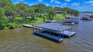 LAKE HOME - Welcome to this spacious 2 story, 5 bedroom, 3.5 on Twisted Oaks Golf Club in Texas - for sale on GolfHomes.com, golf home, golf lot