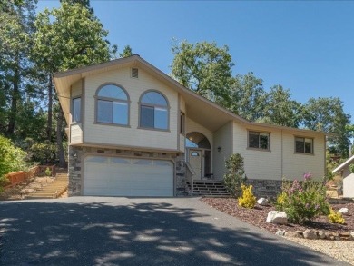 Close to Golf Course and Park - This 1886 square foot split on Forest Meadows Golf Course in California - for sale on GolfHomes.com, golf home, golf lot