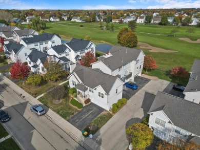 Desirable end unit townhouse backs up to Broken Arrow golf on Broken Arrow Golf Club in Illinois - for sale on GolfHomes.com, golf home, golf lot