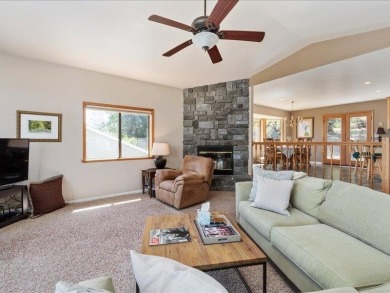 Close to Golf Course and Park - This 1886 square foot split on Forest Meadows Golf Course in California - for sale on GolfHomes.com, golf home, golf lot