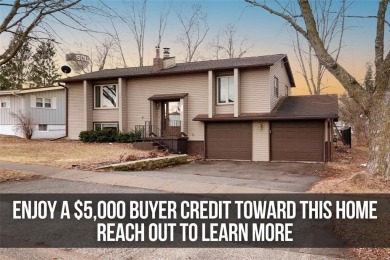 Move into your new home with a $5,000 HOME BUYER CREDIT! Welcome on Saddleback Ridge Golf Course in Iowa - for sale on GolfHomes.com, golf home, golf lot