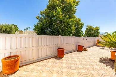 Looking for a condo with a superb floorplan and a comforting on Sun Lakes Country Club in California - for sale on GolfHomes.com, golf home, golf lot