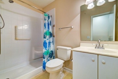 Come say hello to 190 Droos Way and goodbye to your search. This on Shadowmoss Plantation Golf Club in South Carolina - for sale on GolfHomes.com, golf home, golf lot