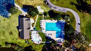 Come say hello to 190 Droos Way and goodbye to your search. This on Shadowmoss Plantation Golf Club in South Carolina - for sale on GolfHomes.com, golf home, golf lot