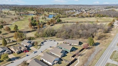 Come check out this freshly painted (interior & exterior) 3 on Broken Arrow Golf and Athletic Club in Oklahoma - for sale on GolfHomes.com, golf home, golf lot