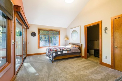 Stunning Contemporary log home, private lot backing up to wooded on Woodstone Meadows Golf Course At Massanutten in Virginia - for sale on GolfHomes.com, golf home, golf lot
