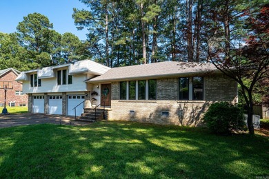 This beautiful home offers the perfect blend of comfort, style on Foxwood Golf Club in Arkansas - for sale on GolfHomes.com, golf home, golf lot