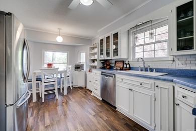 This beautiful home offers the perfect blend of comfort, style on Foxwood Golf Club in Arkansas - for sale on GolfHomes.com, golf home, golf lot