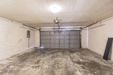 A solid 4 bed/ 2.5 bath, 2 car garage, pool home is located in on Northdale Golf and Tennis Club in Florida - for sale on GolfHomes.com, golf home, golf lot