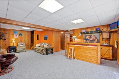 Stunning Contemporary log home, private lot backing up to wooded on Woodstone Meadows Golf Course At Massanutten in Virginia - for sale on GolfHomes.com, golf home, golf lot