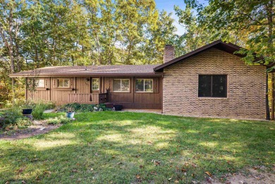Stunning Contemporary log home, private lot backing up to wooded on Woodstone Meadows Golf Course At Massanutten in Virginia - for sale on GolfHomes.com, golf home, golf lot