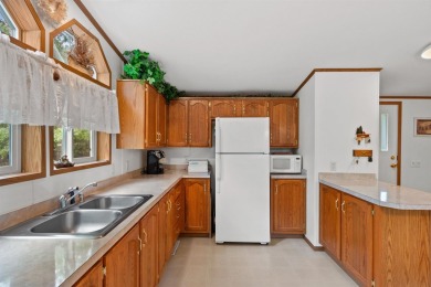Lake Arrowhead Manufactured Home! This meticulously maintained on Sand Valley Golf Course in Wisconsin - for sale on GolfHomes.com, golf home, golf lot