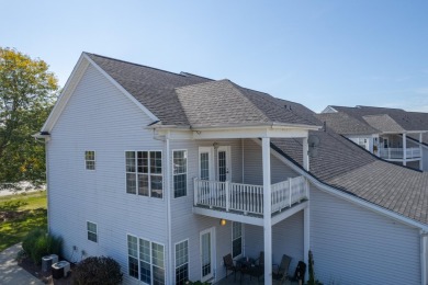 Spacious 2-Bed, 2-Bath top floor condo in Prestigious Aberdeen on The Course at Aberdeen in Indiana - for sale on GolfHomes.com, golf home, golf lot