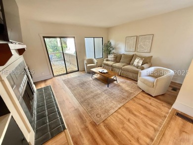 This beautifully renovated 3BR, 3.5BA end-unit villa in on Shipyard Golf Club in South Carolina - for sale on GolfHomes.com, golf home, golf lot