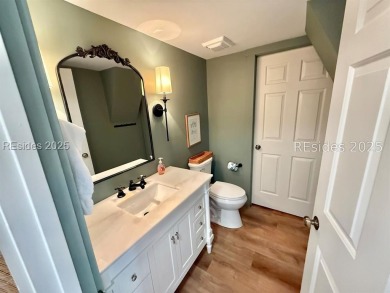 This beautifully renovated 3BR, 3.5BA end-unit villa in on Shipyard Golf Club in South Carolina - for sale on GolfHomes.com, golf home, golf lot