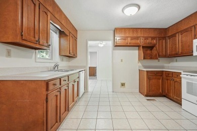 Bring your imagination to this spacious 4-bedroom, 3 Full bath on Fairfield Plantation Golf and Country Club in Georgia - for sale on GolfHomes.com, golf home, golf lot