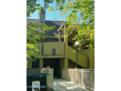 This beautiful recently renovated one-bedroom, one-full-bathroom on Bent Creek Golf Course in Tennessee - for sale on GolfHomes.com, golf home, golf lot