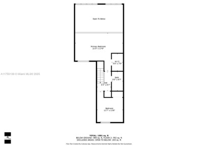 Welcome to this well maintained and spacious 3 bedrooms, 2 bath on Pembroke Lakes Golf Club in Florida - for sale on GolfHomes.com, golf home, golf lot