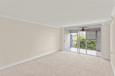 Rare King Model 3BD/2.5BA in Palm Aire! This spacious 2,100 sq on Palm-Aire Country Club and Resort - The Oaks in Florida - for sale on GolfHomes.com, golf home, golf lot