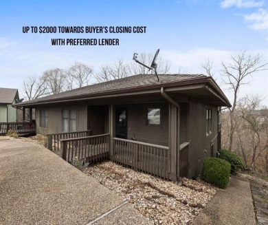 This charming and updated 2-bedroom, 2-bath townhome on Lake on Bella Vista Country Club - Berksdale in Arkansas - for sale on GolfHomes.com, golf home, golf lot