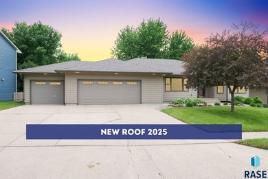 NEW ROOF, CARPET AND PAINT!! Discover the perfect blend of on Prairie Green Golf Course in South Dakota - for sale on GolfHomes.com, golf home, golf lot