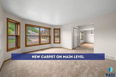 NEW ROOF, CARPET AND PAINT!! Discover the perfect blend of on Prairie Green Golf Course in South Dakota - for sale on GolfHomes.com, golf home, golf lot