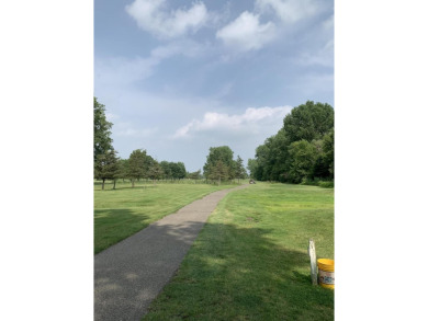UPDATED PRICE. Motivated seller. Make an offer!! 
Discover a on Woodside Meadows Golf Course in Michigan - for sale on GolfHomes.com, golf home, golf lot