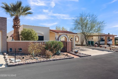 This well-maintained townhome offers elevated golf course and on Desert Hills Golf Club of Green Valley in Arizona - for sale on GolfHomes.com, golf home, golf lot