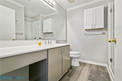 Lovely updated condo in Fairway Villas! Recent renovations on Williamsburg National Golf Club in Virginia - for sale on GolfHomes.com, golf home, golf lot