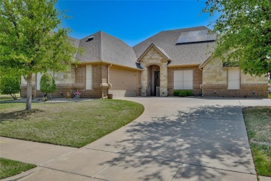 Golf Course Living in Harbor Lakes! This 3-bedroom, 2.5-bath on Harbor Lakes Golf Club in Texas - for sale on GolfHomes.com, golf home, golf lot
