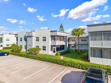 Enjoy easy Florida living in this first-floor 2-bedroom, 2-bath on Kings Point Golf -Flanders Way in Florida - for sale on GolfHomes.com, golf home, golf lot