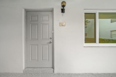 Enjoy easy Florida living in this first-floor 2-bedroom, 2-bath on Kings Point Golf -Flanders Way in Florida - for sale on GolfHomes.com, golf home, golf lot