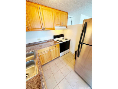 Perched on the 39th floor of Pearlridge Square, this rarely on Pearl Country Club in Hawaii - for sale on GolfHomes.com, golf home, golf lot