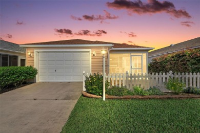 CHARMING TURNKEY with GOLF CART 2/2 COLONY Patio Villa, NEW ROOF on The Links of Spruce Creek in Florida - for sale on GolfHomes.com, golf home, golf lot