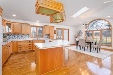 This charming 2-bedroom, 2.5 bath ranch home is a true gem! on Foxfire Golf Club in Wisconsin - for sale on GolfHomes.com, golf home, golf lot