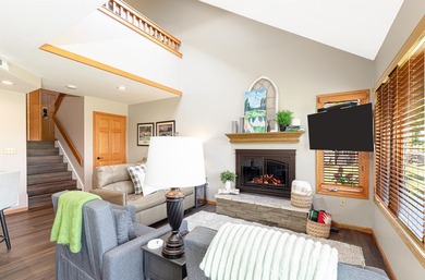 Nicely appointed 1 bedroom 2 bath golf villa in Poplar Ridge on  in Illinois - for sale on GolfHomes.com, golf home, golf lot