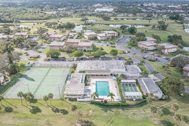 Beautiful, second floor 2/2 with great location near clubhouse on Vero Beach South Golf Course in Florida - for sale on GolfHomes.com, golf home, golf lot