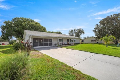 Beautiful 2 Bed, 2 Bath, 2 car attached garage facing front on The Links of Spruce Creek in Florida - for sale on GolfHomes.com, golf home, golf lot