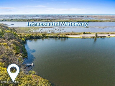 Rare and Unique with Stunning Panoramic Views! Lake, Golf on Oyster Bay Golf Links in North Carolina - for sale on GolfHomes.com, golf home, golf lot