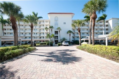 Gorgeous sunsets from this 3rd floor condo overlooking High on High Point Country Club in Florida - for sale on GolfHomes.com, golf home, golf lot