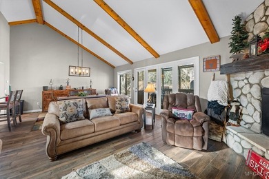 Stylishly updated townhome in Bear Meadows, ideally positioned on Big Bear Mountain Ski and Golf Resort in California - for sale on GolfHomes.com, golf home, golf lot