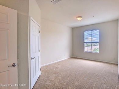 Fresh interior paint and newer carpet in this top floor condo on Turtle Creek Golf Club in Florida - for sale on GolfHomes.com, golf home, golf lot