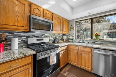 Stylishly updated townhome in Bear Meadows, ideally positioned on Big Bear Mountain Ski and Golf Resort in California - for sale on GolfHomes.com, golf home, golf lot