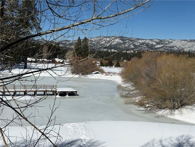 Stylishly updated townhome in Bear Meadows, ideally positioned on Big Bear Mountain Ski and Golf Resort in California - for sale on GolfHomes.com, golf home, golf lot