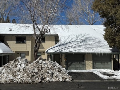 Stylishly updated townhome in Bear Meadows, ideally positioned on Big Bear Mountain Ski and Golf Resort in California - for sale on GolfHomes.com, golf home, golf lot