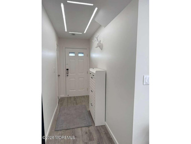 Move-in ready and fully renovated condo at 187 Tulip Ln in on Raintree Golf Course in New Jersey - for sale on GolfHomes.com, golf home, golf lot