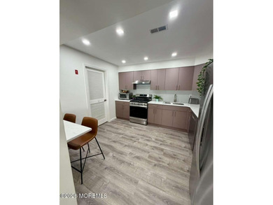 Move-in ready and fully renovated condo at 187 Tulip Ln in on Raintree Golf Course in New Jersey - for sale on GolfHomes.com, golf home, golf lot